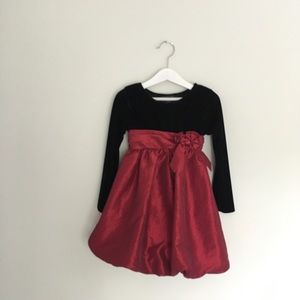Girls Holiday Dress Black and Red Size Small